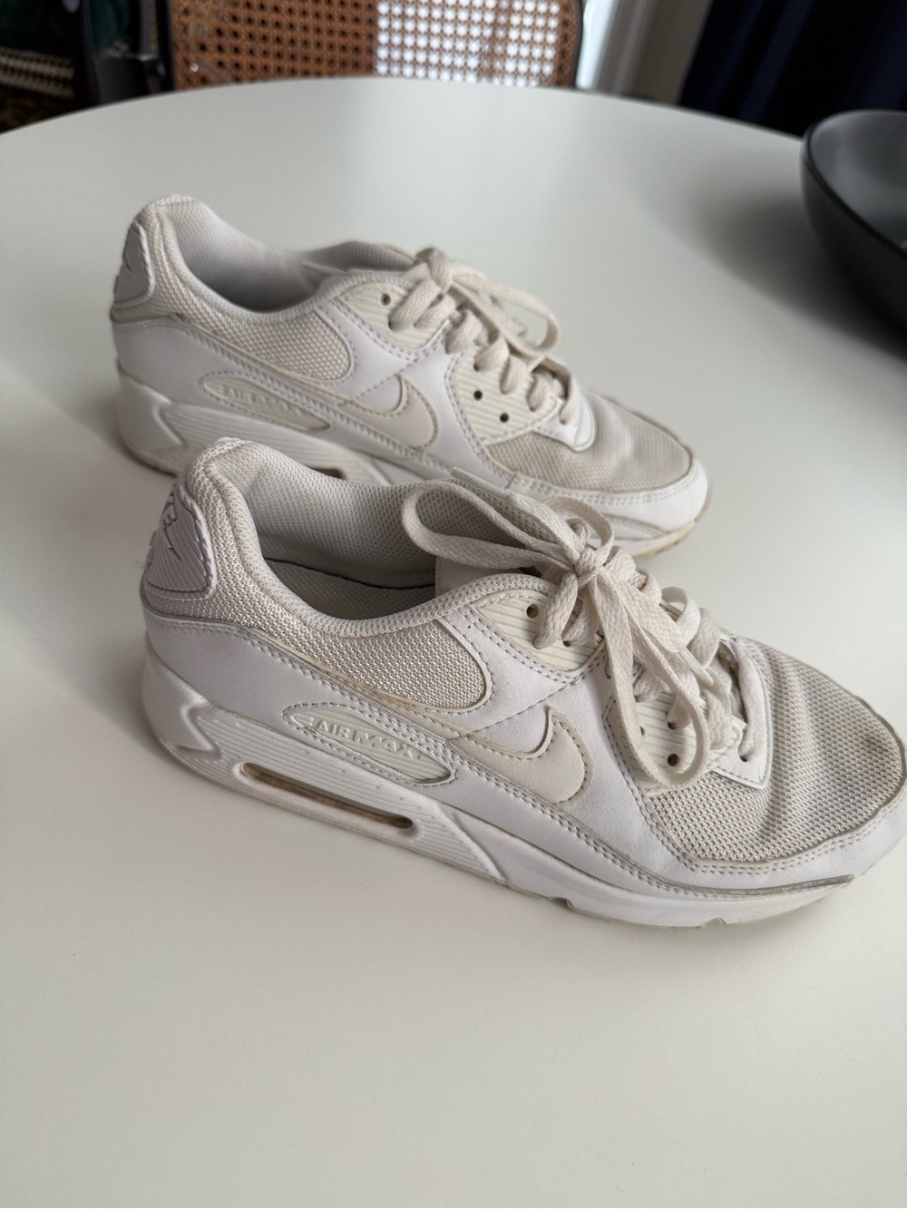 Nike Air Max 90 Off-White/Cream Low-Top Sneakers women’s size 8.5